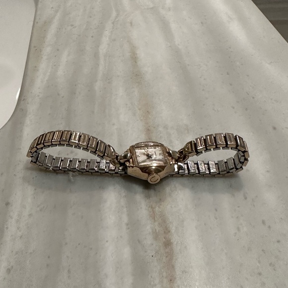 Vintage Caravelle by Bulova Mechanical 7 Jewel Ladies Wrist Watch - Picture 5 of 9